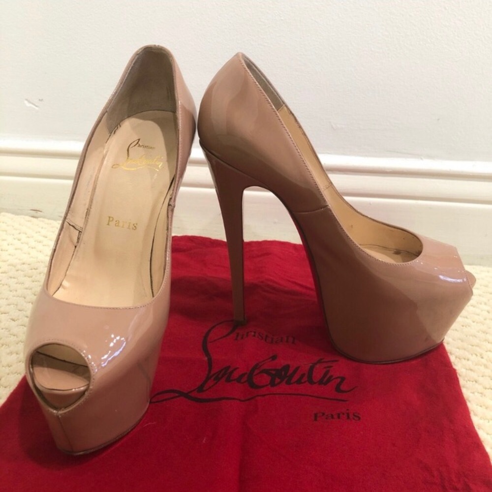 Beautiful louboutins! 375 obo